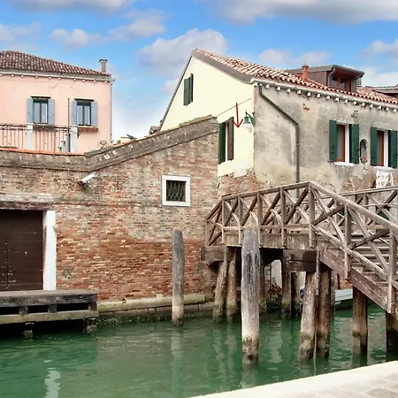 Cosy In The Heart Of With View 50 M² Apartment *
